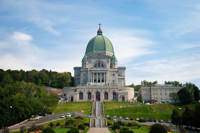 Montreal City Sightseeing Tour with Live Commentary - Price and value: $54.04 for a map, not a marathon