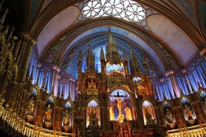 Montreal City Sightseeing Tour with Live Commentary - Comfort on a coach that actually handles Montreal weather