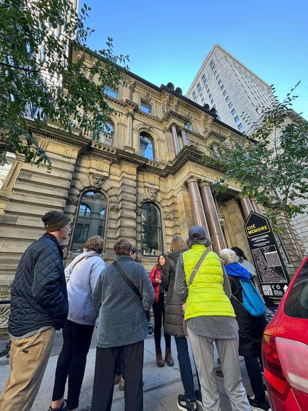Montreal: Essential Neighborhoods Walking Tour + Basilica - Plateau-Mont-Royal And The Coffee Stop That Finishes The Loop