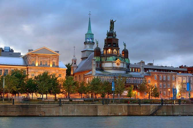 Montreal Gourmet Dinner Cruise with DJ & Dancing - Service and food quality: what makes it feel worth it