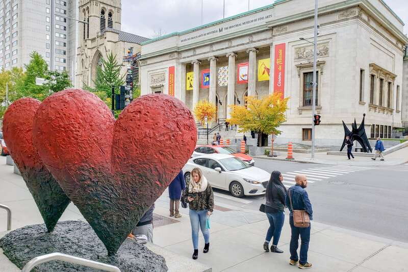 Montreal: Guided Bus Tour - Montreal City Hall and Bonsecours Market, Architecture You Can Name