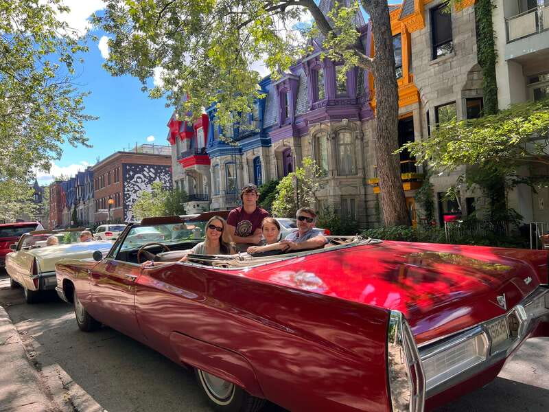 Montréal: Guided Tour in Vintage Convertible Cadillac - Vintage Cadillac, private pace: the point of doing Montreal this way