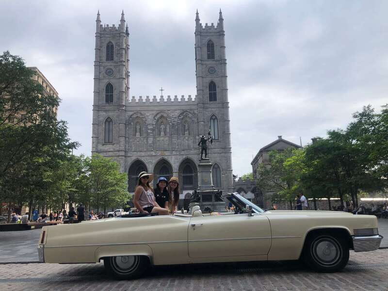 Montréal: Guided Tour in Vintage Convertible Cadillac - Old Montreal to Plateau Mont-Royal in 2 hours: Chinatown edges and mural hunting