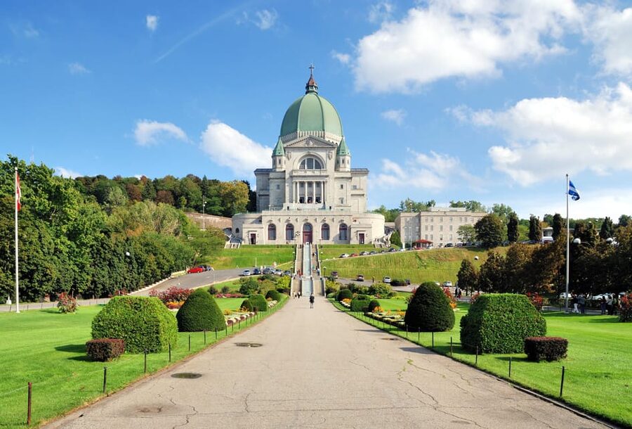 Montreal: Half-day Guided City Tour - Old Montreal and Place d’Armes: free time that actually helps