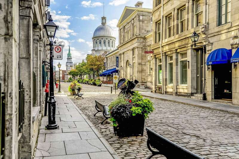Montreal: Hop-On Hop-Off Double-Decker Bus Tour - Download the App and Plan Your First Hop