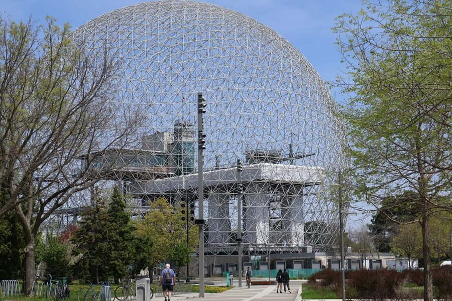 Montreal: Iconic Landmarks All-Inclusive VIP Experience - Notre-Dame Basilica, Bonsecours Market, and Where to Focus