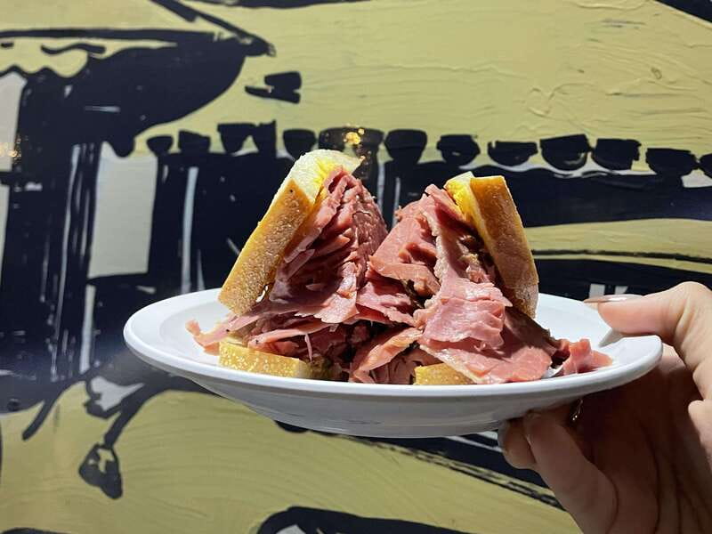Montréal: Mile End Foodie Tour with Tasting - Mile End is the point, not just a backdrop