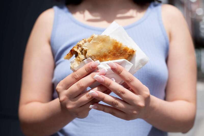 Montreal: Mile-End Foodie Walking Tour with 7 Tastings - Group Size, Seating, and Your 3-Hour Walking Reality