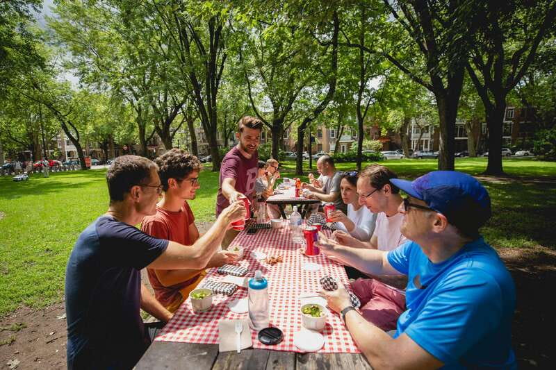 Montreal: Non Touristy Pink Bike Tour - Main Streets to Back Laneways: How the Route Feels