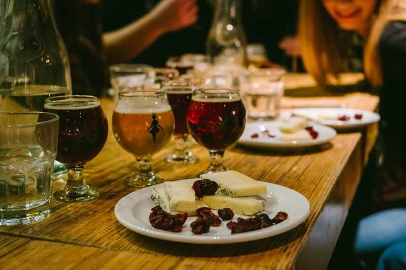 Montreal Old Port: Craft Brewery and Beer Tasting Tour - The route between stops: short walks with weather in mind