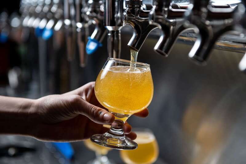 Montreal Old Port: Craft Brewery and Beer Tasting Tour - Bistro Brasserie les Soeurs Grises: specialty beers with local cheese