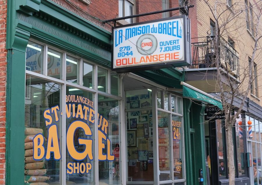 Montreal: Plateau Mont-Royal & Mile End Walking Tour - Mile End culture and the neighborhood’s multicultural vibe