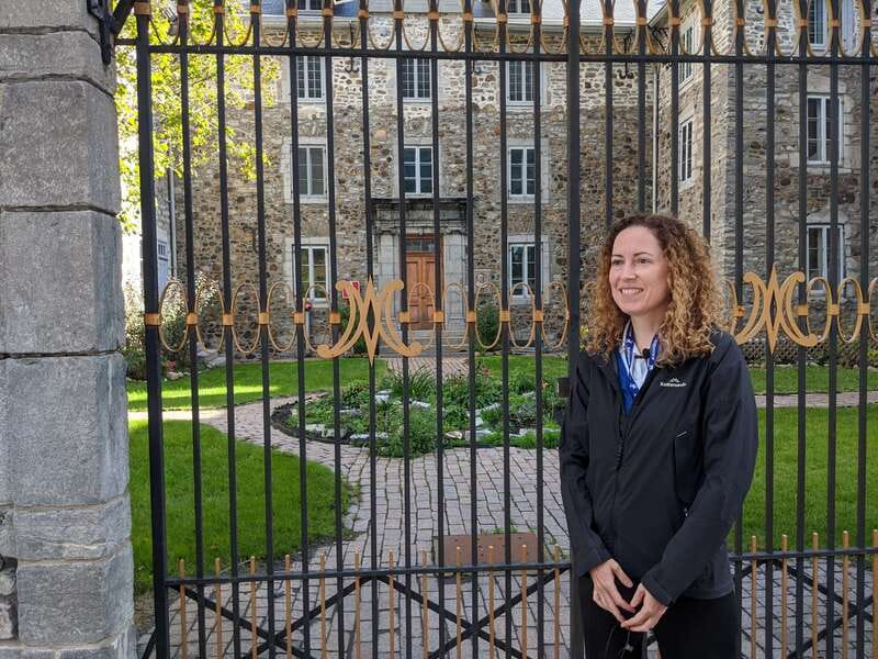 Montreal: Private Customizable Walking Tour of Old Montreal - A 1642-to-Today Story in a 2-Hour Walk