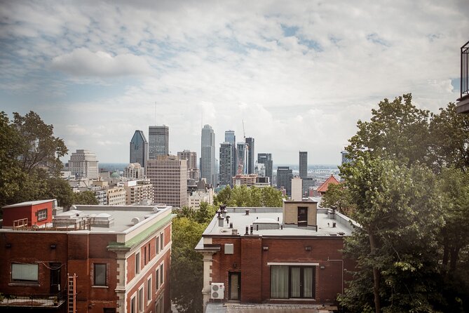 Montreal Private Tour: Highlights & Hidden Gems with a local - Old streets and 17th-century charm you can actually understand