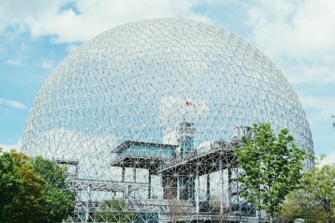 Montreal Private Tour: Highlights & Hidden Gems with a local - Mile End: murals, record shops, and snack-friendly wandering