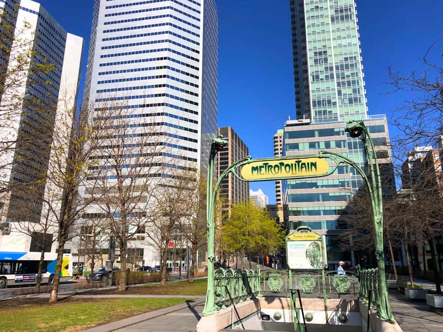 Montreal: Private Walking Tour of Downtown & Underground - Key highlights worth showing up for