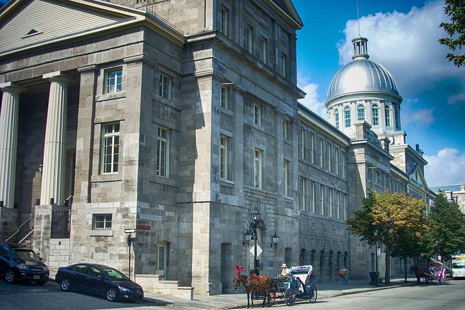 Montreal: Private Walking Tour with a Local - Private and personalized Montreal, starting at the Museum of Fine Arts