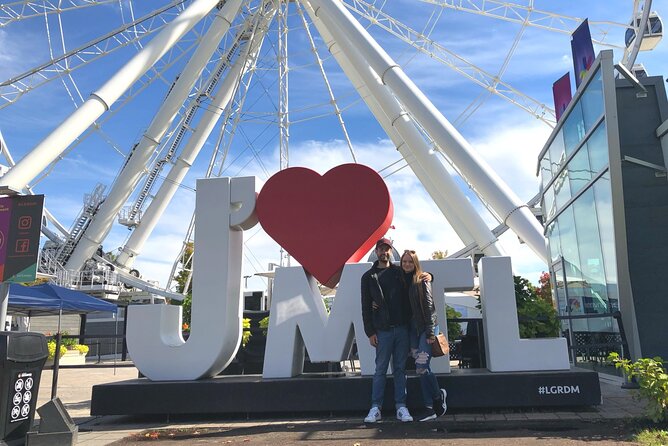 Montréal Scavenger Hunt and City Highlights Walking Tour - Bonsecours Market and Notre-Dame-de-Bon-Secours Chapel: learn by reading what you see