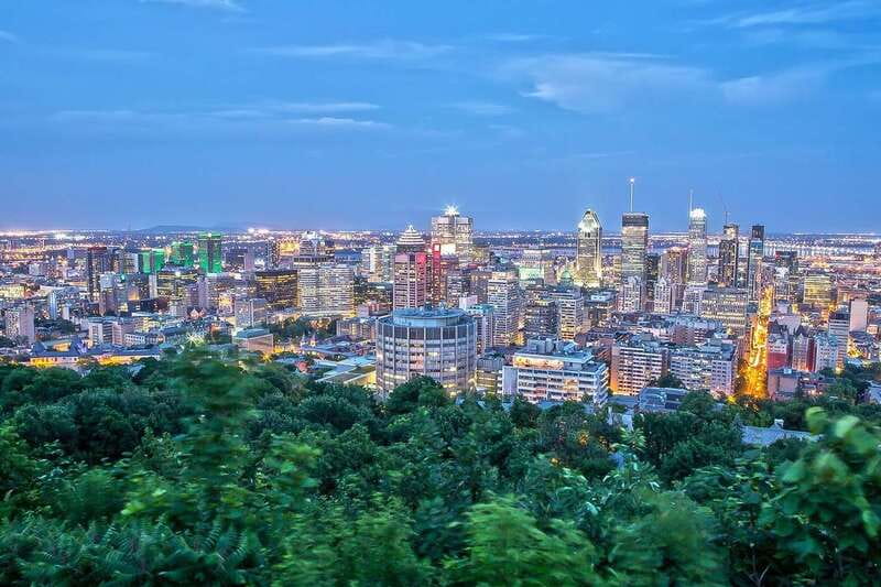 Montreal: Small Group Night Tour with La Grande Roue Entry - Night Montreal in 4 Hours: How This Route Gets You Great Views
