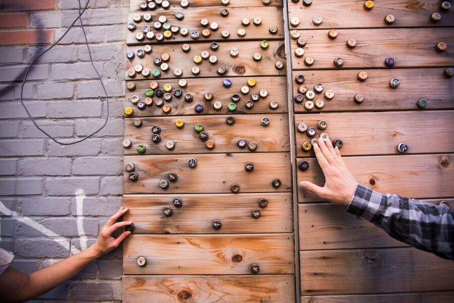 Montreal: Street Art & Mural 2-Hour Guided Walking Tour - Tall murals and community programs, why size and legality matter
