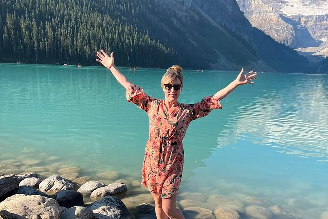 Moraine and Lake Louise with Yoho National Park Private Tour - Lake Louise time: turquoise views, glacier context, and a coffee break