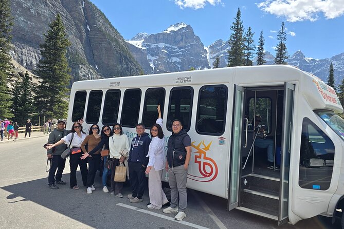 Moraine Lake and Lake Louise Half Day Tour - The bus ride part: what you gain with a live guide