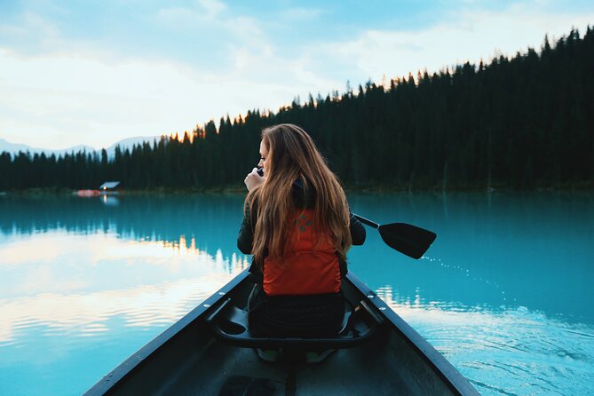 Moraine Lake & Lake Louise Sunrise | Award-Winning Premium Tour - The Fairmont Chateau Lake Louise: quick iconic views, no long detour