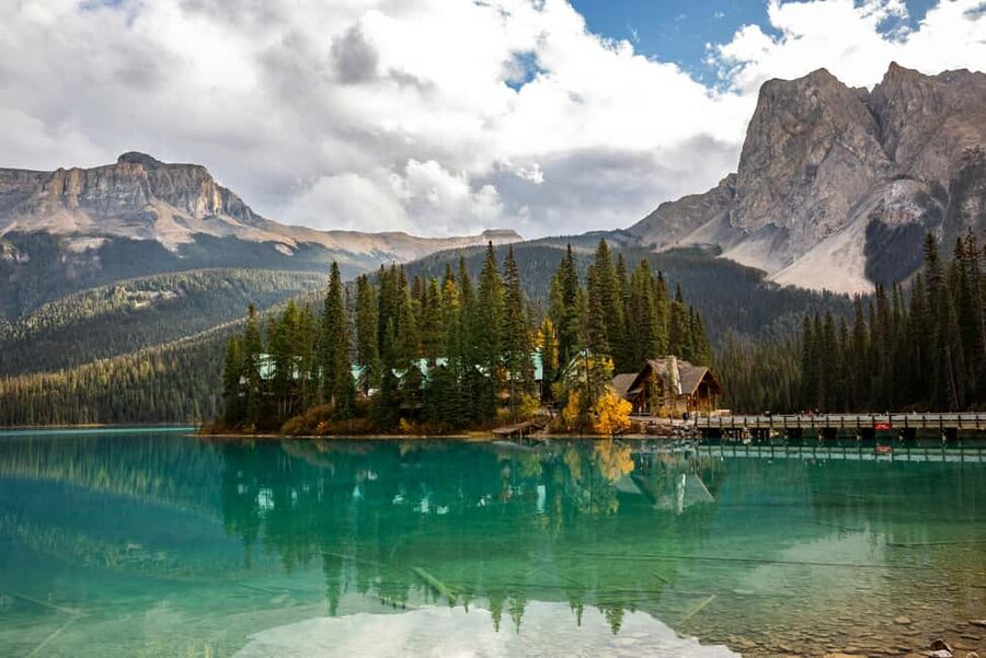 Moraine Lake: Lake Louise & Yoho & Moraine Lake Day Tour - Lake Louise: Why Two Hours Is the Right Amount of Time