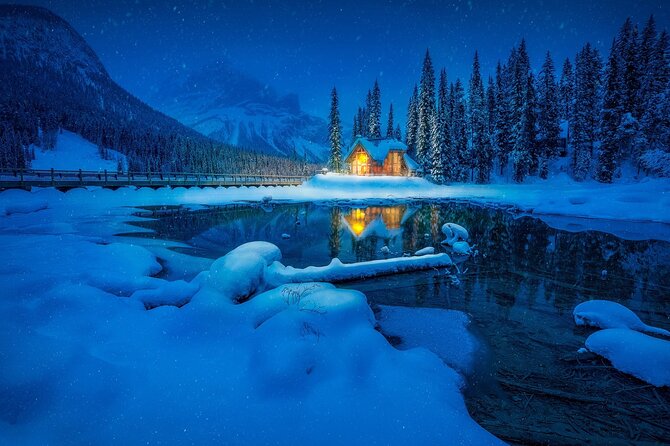 Moraine Lake, Louise Emerald Lake, and Peyto Lake all in day tour - Season switch: summer Moraine plan vs winter Natural Bridge swap