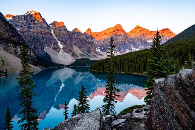 Moraine Lake Sunrise(2.5hrs)&Lake Louise(2hrs) from Canmore/Banff - Making the most of 2.5 hours at Moraine Lake