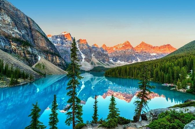 Moraine Lake Sunrise 3-Hour Tour from Canmore/Banff - The pre-sun scramble, minus the stress: coffee, blankets, headlamps