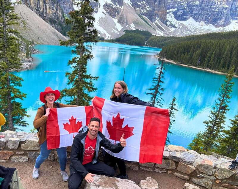 Moraine Lake Sunrise & Lake Louise from Calgary/Canmore/Banf - Entering the viewing zone: how they handle Moraine Lake and the crowds