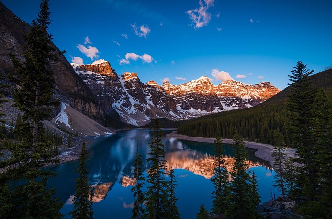 Moraine Lake Sunrise & Lake Louise Tour - from Canmore/Banff - The drive and Morant’s Curve: classic Rockies photos with quick wildlife odds