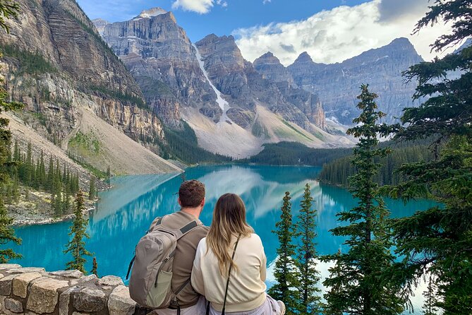 Moraine Lake Sunrise or Daytime shared tour w/ Lake Louise option - Moraine Lake on foot: what 2 hours feels like