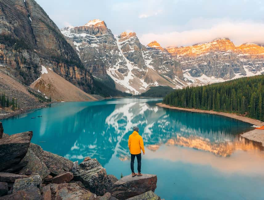 Moraine Lake Sunrise: Premium Tour from Canmore & Banff - Comfort details that matter at 5 a.m.