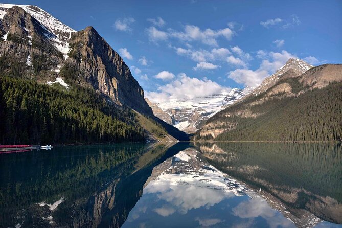 Morning Tour at Moraine Lake(2hrs) & Lake Louise(2hrs) - Two Lakes, One Morning Flow: why this feels better than DIY