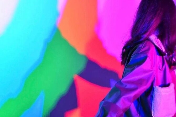 Museum of Illusions Admission in Toronto - Price and value: what $26.23 buys you, and how to make it count