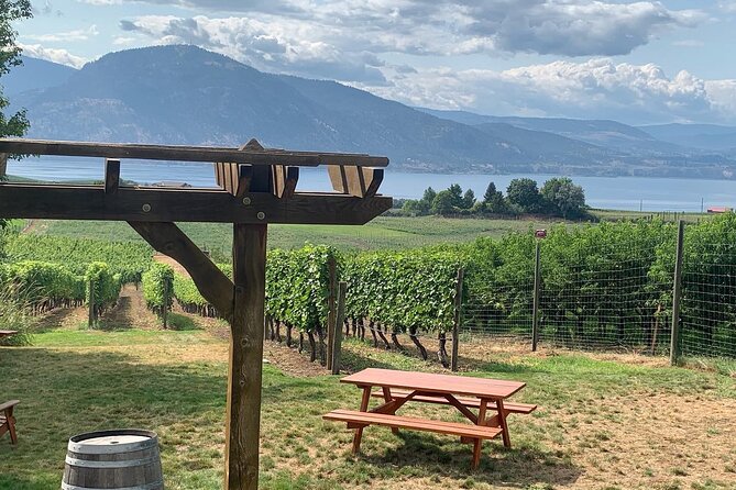 Naramata Full Day Lunch Wine Tour- Incl. Tasting Fees & Gratuity! - Winery Stop Breakdown: MOCOJO, Moraine, and the Bench’s Family Labels