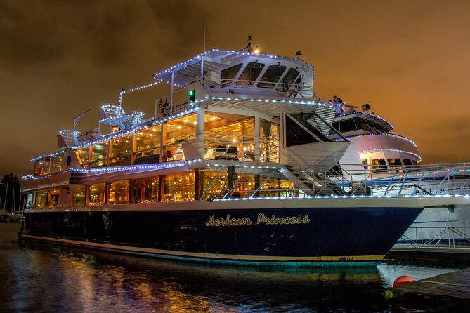 New Year's Eve Dinner Cruise through Vancouver Harbor - The party part: DJ music, dancing, and door prizes