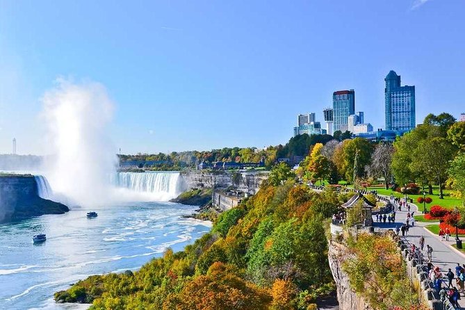 Niagara Falls and Niagara-on-the-Lake Day Tour from Toronto - Horseshoe Falls stop: quick photos, clear guidance