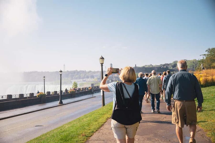 Niagara Falls Boat Cruise with Historical Walking Tour - Stop by Stop: What Each View Teaches You