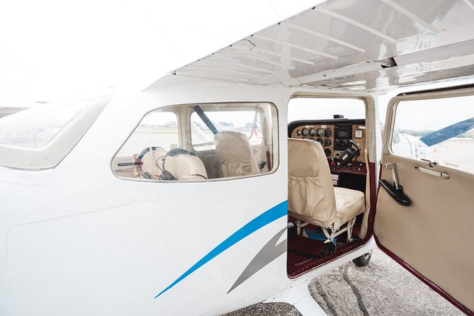 Niagara Falls Breathtaking Aerial Tour on Plane with iflyTOTO - Smooth flight vs weather reality: how to plan your Niagara day