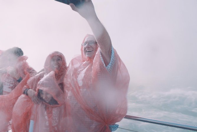 Niagara Falls Canada Day + Night Small Group Tour w/Falls Dinner - A Canada Day schedule that uses the full day