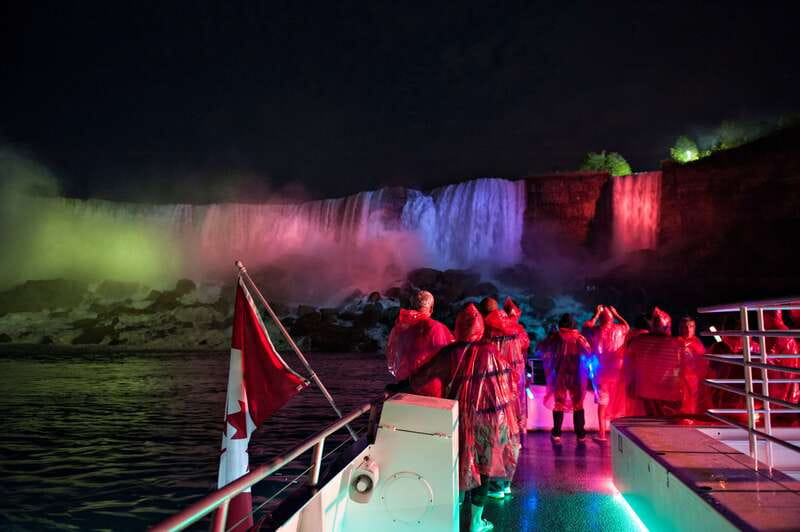 Niagara Falls, Canada: Evening Fireworks Cruise - Key things to know before you go