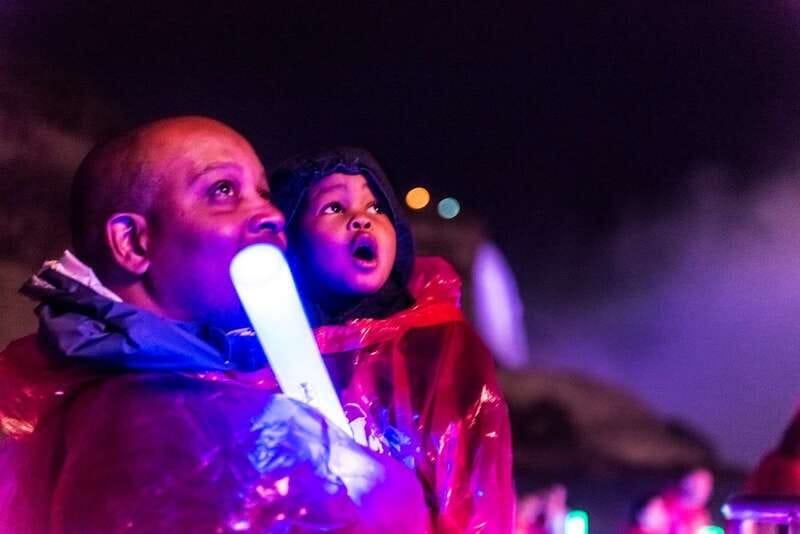Niagara Falls, Canada: Evening Fireworks Cruise - Price and what $35 really buys you