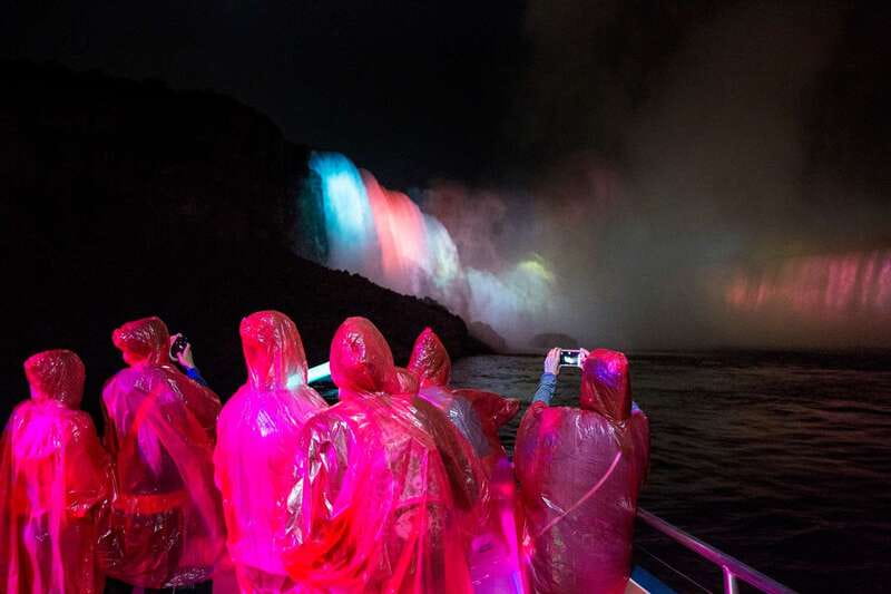 Niagara Falls, Canada: Evening Fireworks Cruise - Boarding and the riverside patio: the vibe before the cruise
