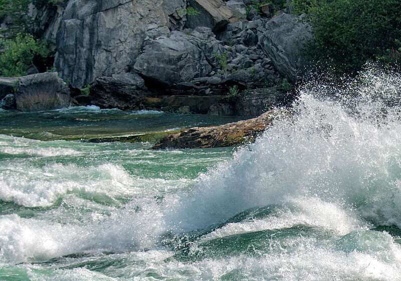 Niagara Falls, Canada: Sightseeing Tour with Boat Ride - The guided flow, and what makes it feel worth the money
