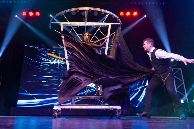 Niagara Falls, Canada: Wild Magic Show Ticket - Animal Acts and the Kind of Show That Clicks With Kids