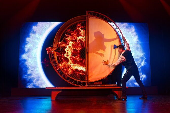 Niagara Falls, Canada: Wild Magic Show Ticket - Seating Advice: Sight Lines, Tiers, and What People Notice