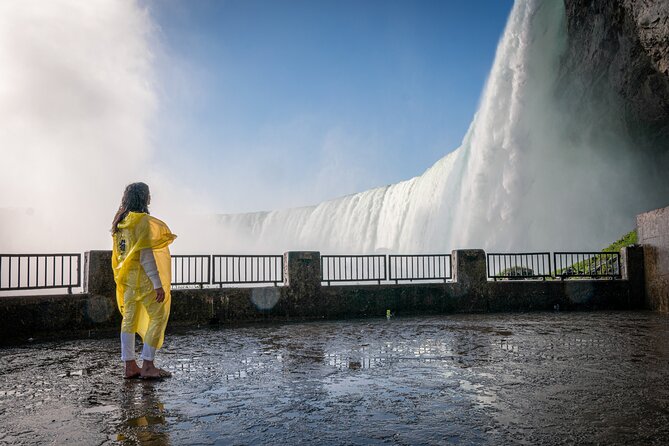 Niagara Falls Day Tour from Toronto and Skip the Line Boat Cruise - The 55 York Street pickup and how the drive sets the tone